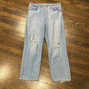 Levi’s Ribcage straight ankle distressed jeans